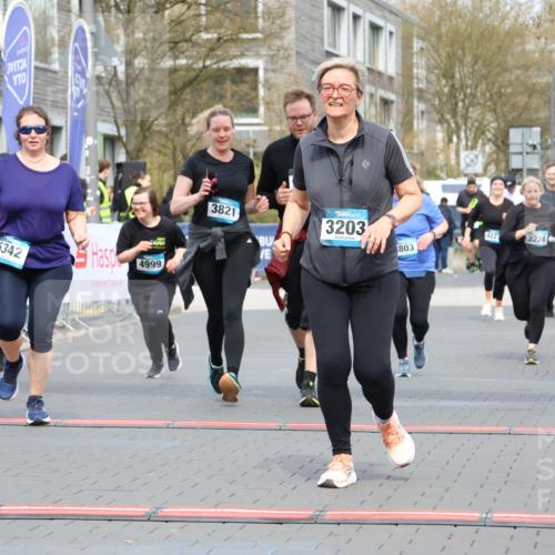 12.04.2026 - 45. Internationalen Wilhelmsburger Insellauf Strokosch-Dieckow http://msf.ph/oto/9484888 12.04.2026 13:20:55 Ziel 3236, 4718, 2247, 3203, 5342, 3822, 3821, 4999, 4803, 2224, 4223 meine-sportfotos.de