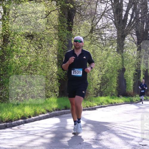 12.04.2026 - 45. Internationalen Wilhelmsburger Insellauf Yannick Fuchs http://msf.ph/oto/9484894 12.04.2026 10:27:31 Laufen 2531, 2375, 3087, 2605, 251 meine-sportfotos.de