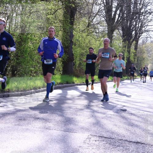 12.04.2026 - 45. Internationalen Wilhelmsburger Insellauf Yannick Fuchs http://msf.ph/oto/9484964 12.04.2026 10:27:39 Laufen 2375, 3087, 2605, 5251, 4833 meine-sportfotos.de