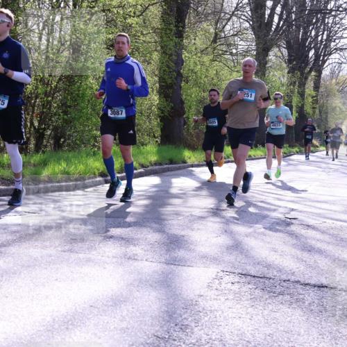 12.04.2026 - 45. Internationalen Wilhelmsburger Insellauf Yannick Fuchs http://msf.ph/oto/9484966 12.04.2026 10:27:39 Laufen 2375, 3087, 2605, 251, 4833 meine-sportfotos.de