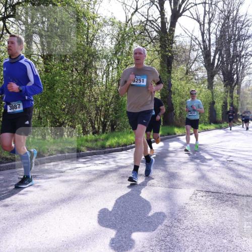 12.04.2026 - 45. Internationalen Wilhelmsburger Insellauf Yannick Fuchs http://msf.ph/oto/9484983 12.04.2026 10:27:40 Laufen 3087, 5251, 4833 meine-sportfotos.de