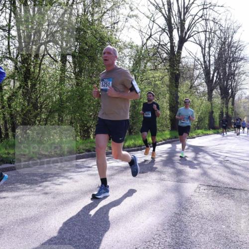 12.04.2026 - 45. Internationalen Wilhelmsburger Insellauf Yannick Fuchs http://msf.ph/oto/9484990 12.04.2026 10:27:41 Laufen 3087, 5251, 2605, 4833 meine-sportfotos.de