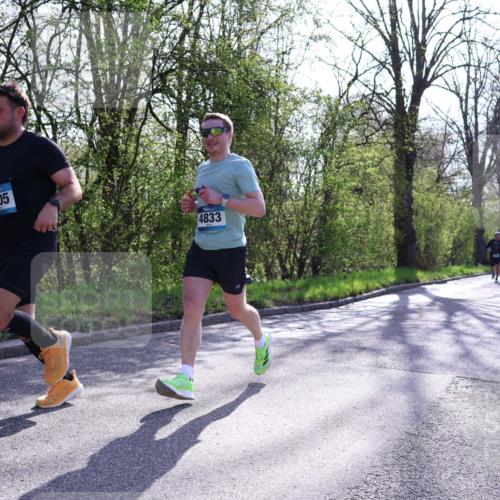 12.04.2026 - 45. Internationalen Wilhelmsburger Insellauf Yannick Fuchs http://msf.ph/oto/9485012 12.04.2026 10:27:42 Laufen 2605, 4833 meine-sportfotos.de