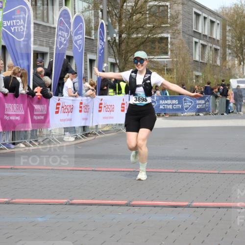 12.04.2026 - 45. Internationalen Wilhelmsburger Insellauf Strokosch-Dieckow http://msf.ph/oto/9485046 12.04.2026 13:20:40 Ziel 3898 meine-sportfotos.de