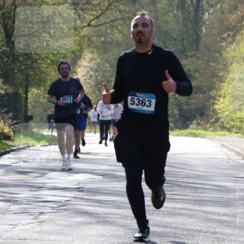 12.04.2026 - 45. Internationalen Wilhelmsburger Insellauf Yannick Fuchs http://msf.ph/oto/9485100 12.04.2026 10:27:54 Laufen 4013, 5363 meine-sportfotos.de