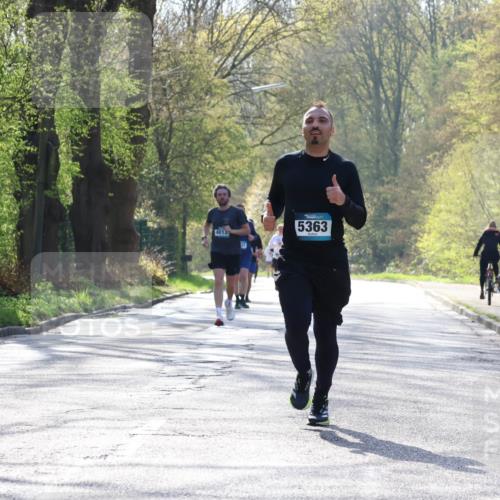12.04.2026 - 45. Internationalen Wilhelmsburger Insellauf Yannick Fuchs http://msf.ph/oto/9485107 12.04.2026 10:27:55 Laufen 5363, 4013 meine-sportfotos.de