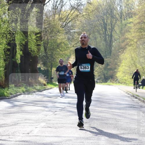 12.04.2026 - 45. Internationalen Wilhelmsburger Insellauf Yannick Fuchs http://msf.ph/oto/9485109 12.04.2026 10:27:55 Laufen 4013, 5363 meine-sportfotos.de