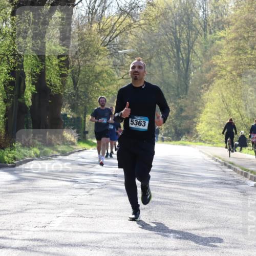 12.04.2026 - 45. Internationalen Wilhelmsburger Insellauf Yannick Fuchs http://msf.ph/oto/9485111 12.04.2026 10:27:55 Laufen 5363 meine-sportfotos.de