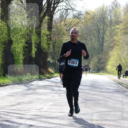 12.04.2026 - 45. Internationalen Wilhelmsburger Insellauf Yannick Fuchs http://msf.ph/oto/9485121 12.04.2026 10:27:56 Laufen 5363, 4013 meine-sportfotos.de