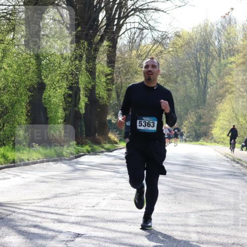 12.04.2026 - 45. Internationalen Wilhelmsburger Insellauf Yannick Fuchs http://msf.ph/oto/9485126 12.04.2026 10:27:56 Laufen 5363 meine-sportfotos.de