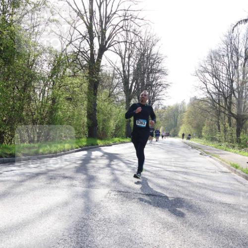 12.04.2026 - 45. Internationalen Wilhelmsburger Insellauf Yannick Fuchs http://msf.ph/oto/9485146 12.04.2026 10:27:57 Laufen 5363 meine-sportfotos.de
