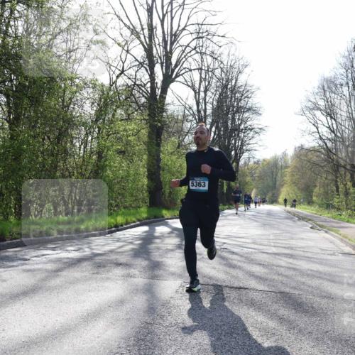 12.04.2026 - 45. Internationalen Wilhelmsburger Insellauf Yannick Fuchs http://msf.ph/oto/9485152 12.04.2026 10:27:58 Laufen 5363 meine-sportfotos.de