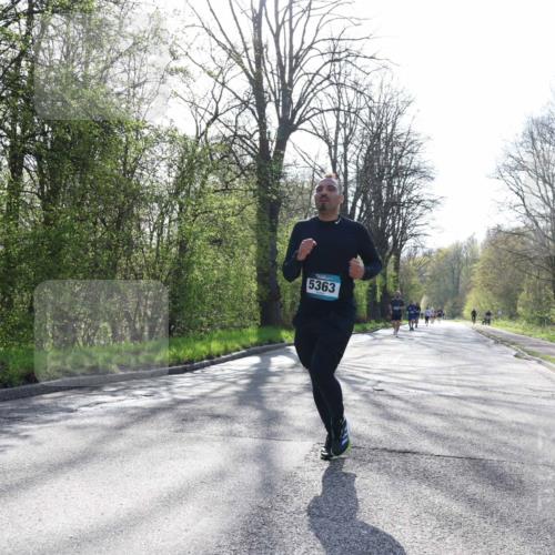12.04.2026 - 45. Internationalen Wilhelmsburger Insellauf Yannick Fuchs http://msf.ph/oto/9485154 12.04.2026 10:27:58 Laufen 5363 meine-sportfotos.de