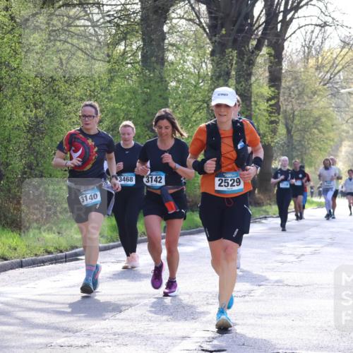 12.04.2026 - 45. Internationalen Wilhelmsburger Insellauf Yannick Fuchs http://msf.ph/oto/9485185 12.04.2026 10:46:26 Laufen 3140, 3468, 3142, 2529 meine-sportfotos.de