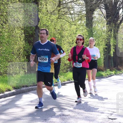 12.04.2026 - 45. Internationalen Wilhelmsburger Insellauf Yannick Fuchs http://msf.ph/oto/9485219 12.04.2026 10:34:27 Laufen 755, 5050, 75, 3772 meine-sportfotos.de