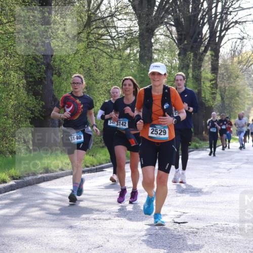 12.04.2026 - 45. Internationalen Wilhelmsburger Insellauf Yannick Fuchs http://msf.ph/oto/9485247 12.04.2026 10:46:27 Laufen 3140, 34, 3142, 2529, 25 meine-sportfotos.de