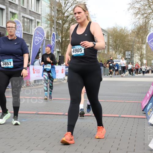 12.04.2026 - 45. Internationalen Wilhelmsburger Insellauf Strokosch-Dieckow http://msf.ph/oto/9485267 12.04.2026 13:20:19 Ziel 2946, 4905, 4274, 2534, 4936, 2366, 3655 meine-sportfotos.de