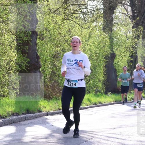 12.04.2026 - 45. Internationalen Wilhelmsburger Insellauf Yannick Fuchs http://msf.ph/oto/9485274 12.04.2026 10:28:13 Laufen 2, 24, 25, 3214, 5405, 3066, 5732, 3911 meine-sportfotos.de