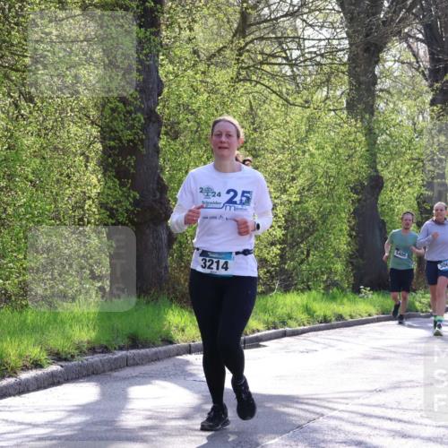 12.04.2026 - 45. Internationalen Wilhelmsburger Insellauf Yannick Fuchs http://msf.ph/oto/9485279 12.04.2026 10:28:13 Laufen 2, 24, 25, 3214, 5405, 3066, 5732 meine-sportfotos.de