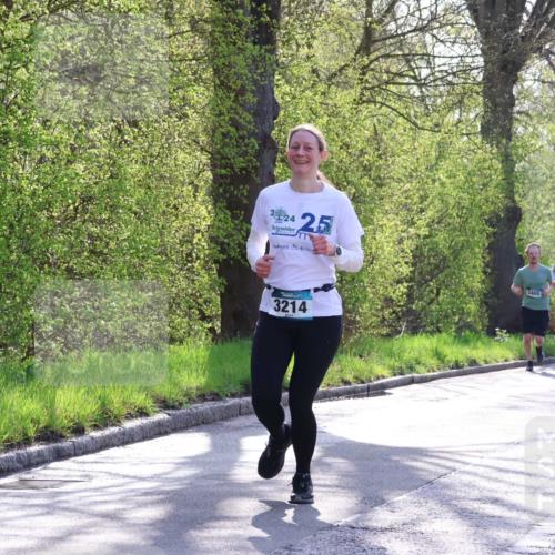 12.04.2026 - 45. Internationalen Wilhelmsburger Insellauf Yannick Fuchs http://msf.ph/oto/9485284 12.04.2026 10:28:14 Laufen 24, 25, 3214, 5405, 3066, 5911, 4264 meine-sportfotos.de