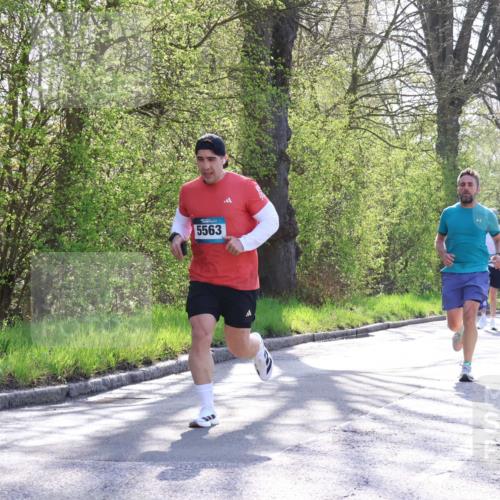 12.04.2026 - 45. Internationalen Wilhelmsburger Insellauf Yannick Fuchs http://msf.ph/oto/9485289 12.04.2026 10:34:38 Laufen 5563 meine-sportfotos.de