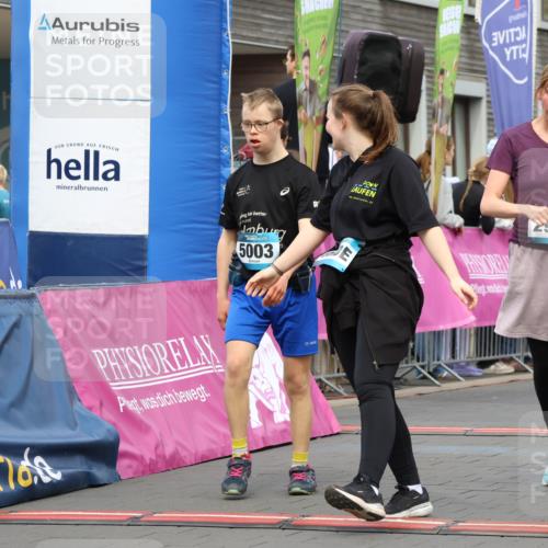 12.04.2026 - 45. Internationalen Wilhelmsburger Insellauf Strokosch-Dieckow http://msf.ph/oto/9485291 12.04.2026 13:20:16 Ziel 5003, 3857, 2946, 4905, 4274, 2534, 4936 meine-sportfotos.de