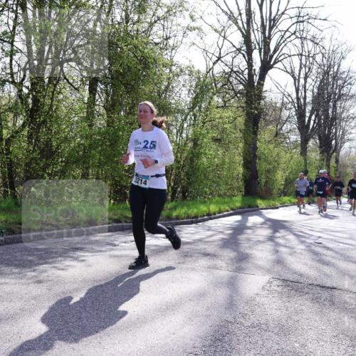 12.04.2026 - 45. Internationalen Wilhelmsburger Insellauf Yannick Fuchs http://msf.ph/oto/9485307 12.04.2026 10:28:15 Laufen 24, 25, 3214 meine-sportfotos.de