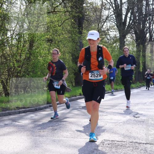 12.04.2026 - 45. Internationalen Wilhelmsburger Insellauf Yannick Fuchs http://msf.ph/oto/9485337 12.04.2026 10:46:29 Laufen 3146, 2529, 2553 meine-sportfotos.de