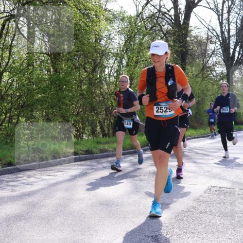 12.04.2026 - 45. Internationalen Wilhelmsburger Insellauf Yannick Fuchs http://msf.ph/oto/9485348 12.04.2026 10:46:29 Laufen 140, 2525, 2553 meine-sportfotos.de