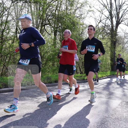 12.04.2026 - 45. Internationalen Wilhelmsburger Insellauf Yannick Fuchs http://msf.ph/oto/9485349 12.04.2026 10:28:20 Laufen 3911, 89, 2537, 6, 5732, 426 meine-sportfotos.de