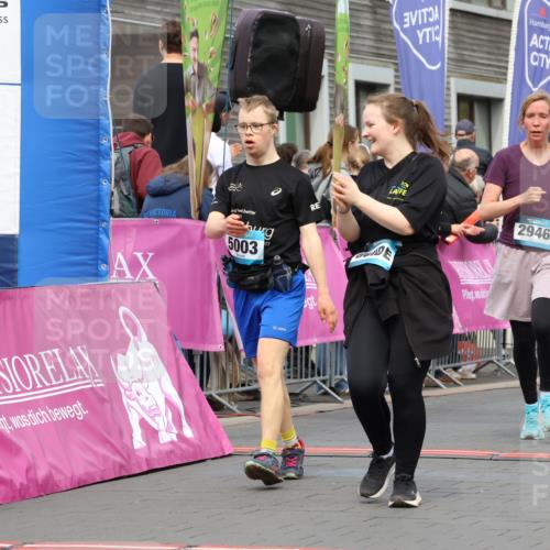 12.04.2026 - 45. Internationalen Wilhelmsburger Insellauf Strokosch-Dieckow http://msf.ph/oto/9485368 12.04.2026 13:20:14 Ziel 5003, 3857, 2946, 4905, 4274, 2534 meine-sportfotos.de