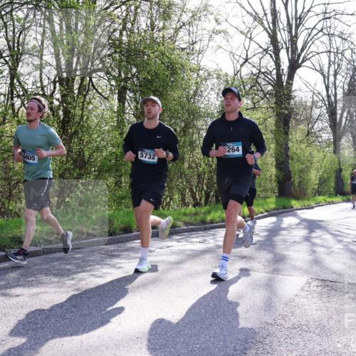 12.04.2026 - 45. Internationalen Wilhelmsburger Insellauf Yannick Fuchs http://msf.ph/oto/9485372 12.04.2026 10:28:22 Laufen 5405, 5732, 264 meine-sportfotos.de