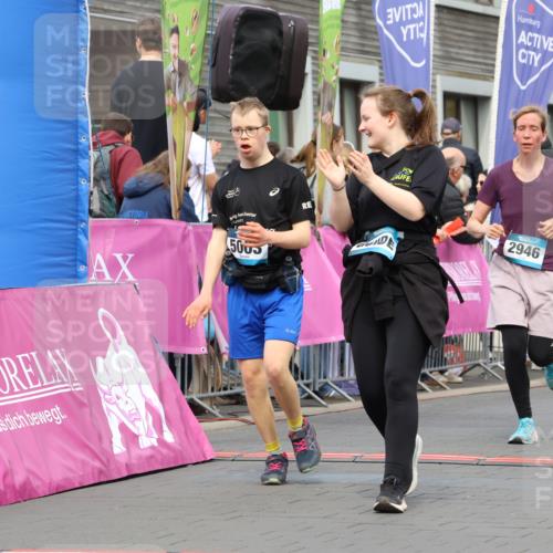 12.04.2026 - 45. Internationalen Wilhelmsburger Insellauf Strokosch-Dieckow http://msf.ph/oto/9485380 12.04.2026 13:20:14 Ziel 5003, 3857, 2946, 4905, 4274, 2534 meine-sportfotos.de