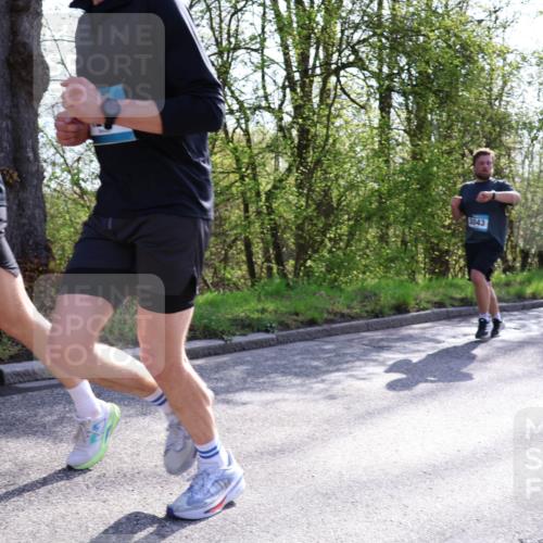 12.04.2026 - 45. Internationalen Wilhelmsburger Insellauf Yannick Fuchs http://msf.ph/oto/9485385 12.04.2026 10:28:23 Laufen 3043 meine-sportfotos.de