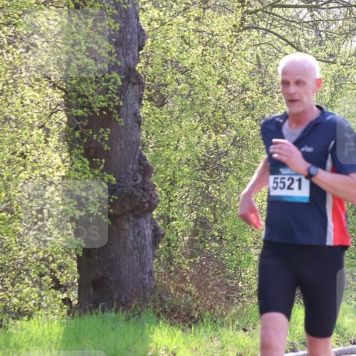 12.04.2026 - 45. Internationalen Wilhelmsburger Insellauf Yannick Fuchs http://msf.ph/oto/9485404 12.04.2026 10:28:25 Laufen 5521 meine-sportfotos.de