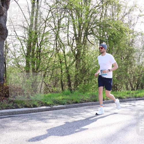 12.04.2026 - 45. Internationalen Wilhelmsburger Insellauf Yannick Fuchs http://msf.ph/oto/9485407 12.04.2026 10:34:44 Laufen 317 meine-sportfotos.de