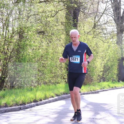 12.04.2026 - 45. Internationalen Wilhelmsburger Insellauf Yannick Fuchs http://msf.ph/oto/9485417 12.04.2026 10:28:26 Laufen 5521, 2953 meine-sportfotos.de