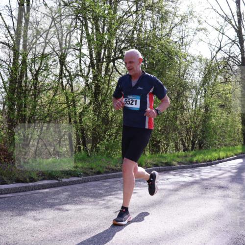 12.04.2026 - 45. Internationalen Wilhelmsburger Insellauf Yannick Fuchs http://msf.ph/oto/9485440 12.04.2026 10:28:28 Laufen 5521 meine-sportfotos.de