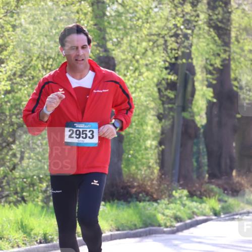 12.04.2026 - 45. Internationalen Wilhelmsburger Insellauf Yannick Fuchs http://msf.ph/oto/9485444 12.04.2026 10:28:30 Laufen 2953 meine-sportfotos.de