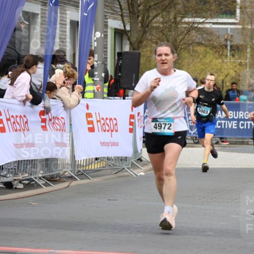 12.04.2026 - 45. Internationalen Wilhelmsburger Insellauf Strokosch-Dieckow http://msf.ph/oto/9485446 12.04.2026 13:20:06 Ziel 2799, 4972, 3265 meine-sportfotos.de