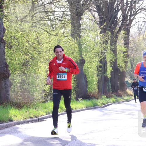 12.04.2026 - 45. Internationalen Wilhelmsburger Insellauf Yannick Fuchs http://msf.ph/oto/9485451 12.04.2026 10:28:30 Laufen 2953, 5511 meine-sportfotos.de