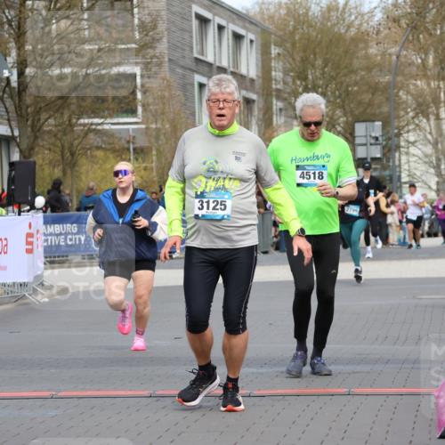 12.04.2026 - 45. Internationalen Wilhelmsburger Insellauf Strokosch-Dieckow http://msf.ph/oto/9485481 12.04.2026 13:19:58 Ziel 3927, 3193, 4469, 5327, 3125, 4518, 5778 meine-sportfotos.de