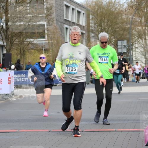 12.04.2026 - 45. Internationalen Wilhelmsburger Insellauf Strokosch-Dieckow http://msf.ph/oto/9485488 12.04.2026 13:19:58 Ziel 3927, 3193, 4469, 5327, 3125, 4518, 5778 meine-sportfotos.de