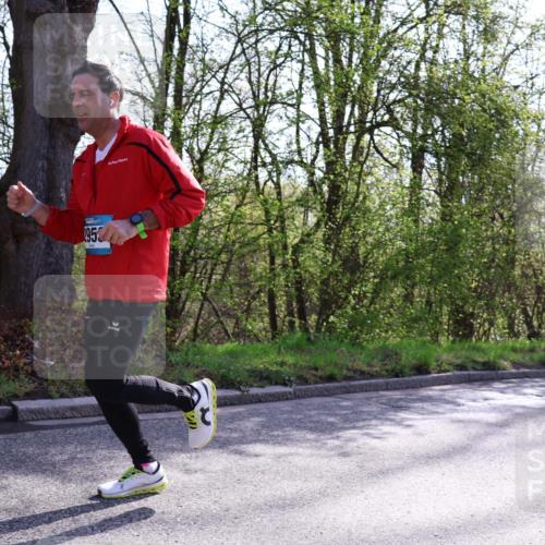 12.04.2026 - 45. Internationalen Wilhelmsburger Insellauf Yannick Fuchs http://msf.ph/oto/9485505 12.04.2026 10:28:34 Laufen 1953, 5511 meine-sportfotos.de