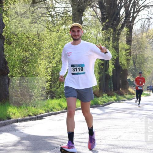 12.04.2026 - 45. Internationalen Wilhelmsburger Insellauf Yannick Fuchs http://msf.ph/oto/9485516 12.04.2026 10:28:38 Laufen 3110 meine-sportfotos.de