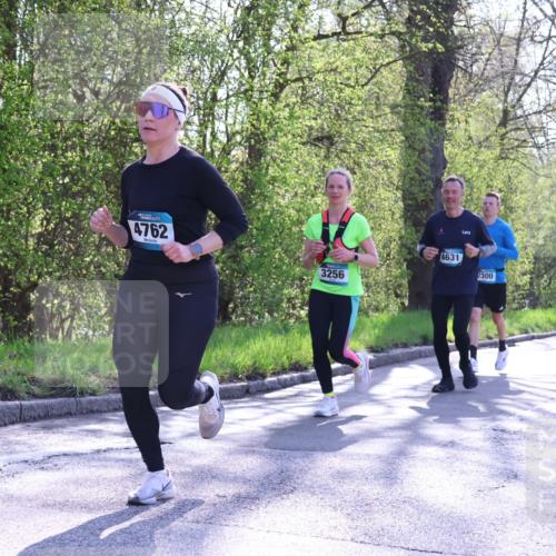 12.04.2026 - 45. Internationalen Wilhelmsburger Insellauf Yannick Fuchs http://msf.ph/oto/9485523 12.04.2026 10:34:48 Laufen 4762, 3256, 4631, 2300, 2846 meine-sportfotos.de