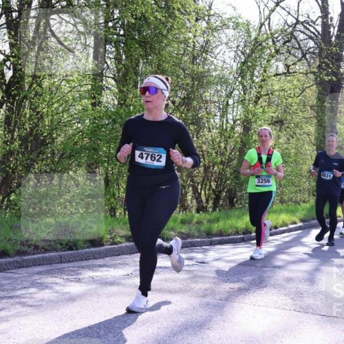 12.04.2026 - 45. Internationalen Wilhelmsburger Insellauf Yannick Fuchs http://msf.ph/oto/9485529 12.04.2026 10:34:49 Laufen 4762, 3256, 4631, 2300 meine-sportfotos.de