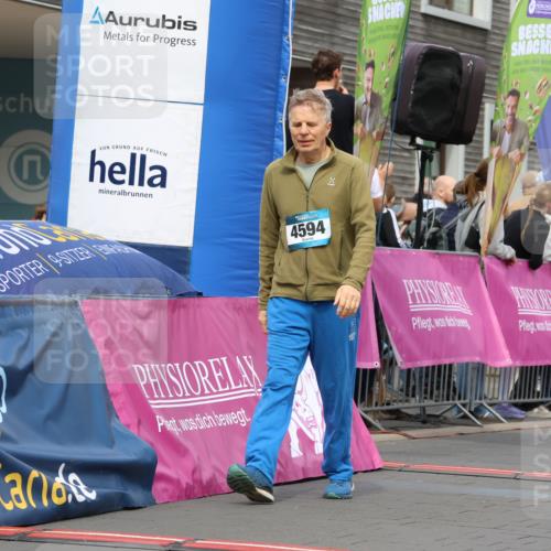 12.04.2026 - 45. Internationalen Wilhelmsburger Insellauf Strokosch-Dieckow http://msf.ph/oto/9485530 12.04.2026 13:19:53 Ziel 5007, 4594, 4984, 3927, 3193, 4469 meine-sportfotos.de
