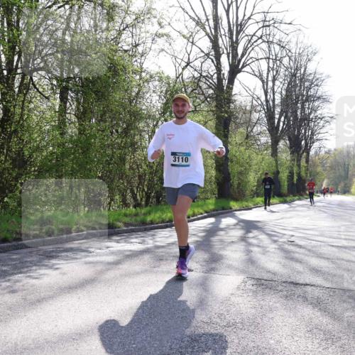 12.04.2026 - 45. Internationalen Wilhelmsburger Insellauf Yannick Fuchs http://msf.ph/oto/9485540 12.04.2026 10:28:39 Laufen 3110 meine-sportfotos.de