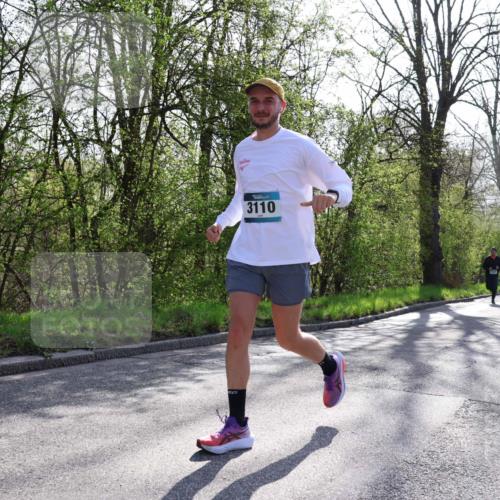 12.04.2026 - 45. Internationalen Wilhelmsburger Insellauf Yannick Fuchs http://msf.ph/oto/9485547 12.04.2026 10:28:40 Laufen 3110 meine-sportfotos.de